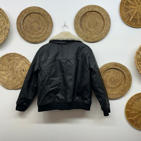 $160 Abercrombie Black Faux Fur Collared Vegan Leather Bomber Jacket Coat Small - Picture 3 of 7